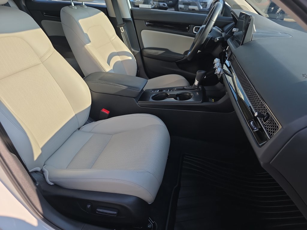 Used 2024 Honda Civic Touring image 34