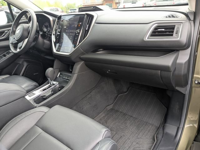 Used 2024 Subaru Ascent Limited w/ Technology Package AWD/4WD image 4