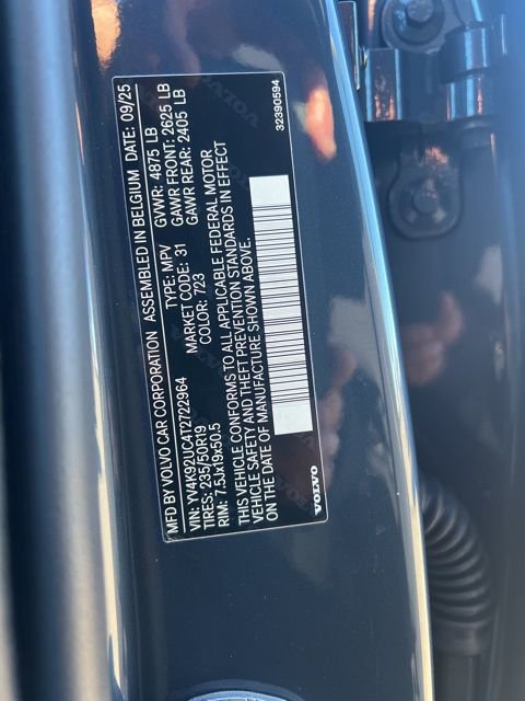 New 2026 Volvo XC40 B4 Plus w/ Protection Package FWD image 11