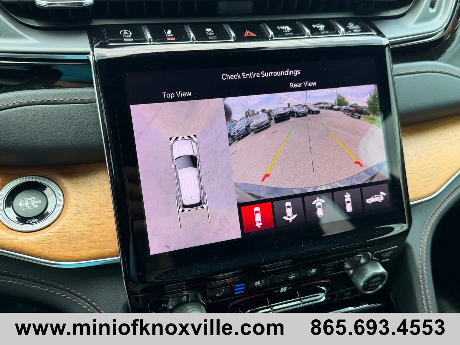 Used 2024 Jeep Grand Cherokee L Summit AWD/4WD image 34