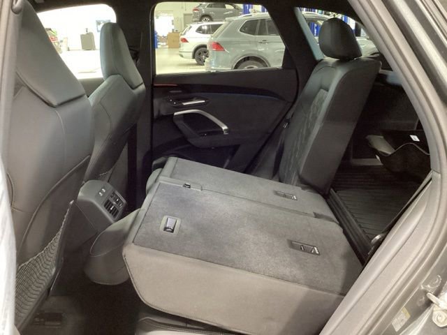 Used 2025 Audi SQ5 Premium Plus image 19