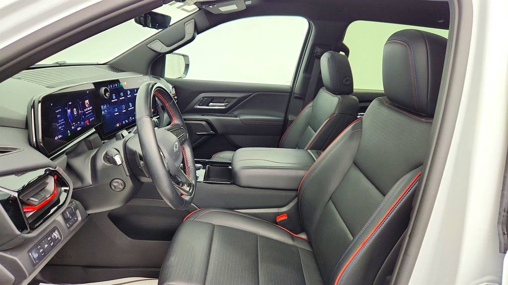 Used 2025 Chevrolet Silverado EV RST AWD/4WD image 21