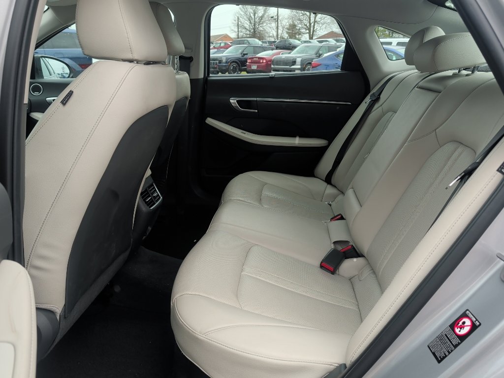 Used 2023 Hyundai Sonata Limited image 9