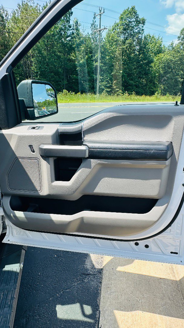 Used 2017 Ford F150 XLT image 17