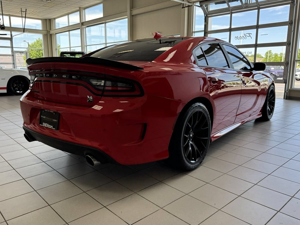 Used 2019 Dodge Charger Scat Pack w/ Dynamics Package RWD image 12