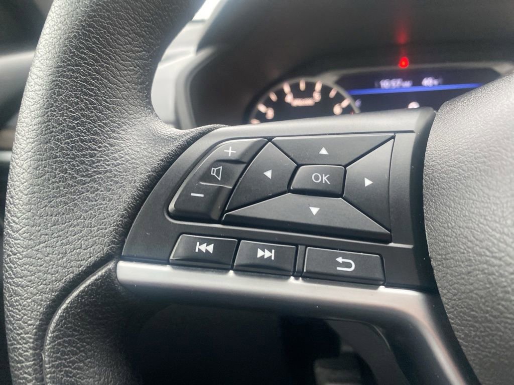 Used 2024 Nissan Altima 2.5 SV image 17