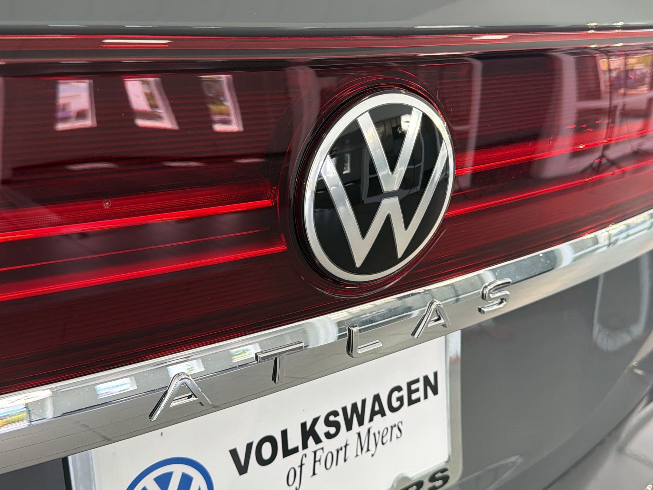 New 2026 Volkswagen Atlas SE FWD image 35