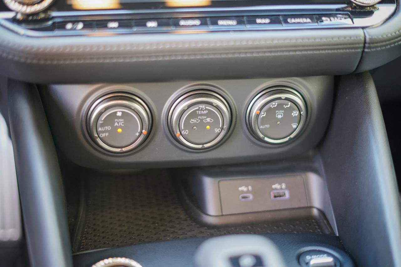 Used 2024 Nissan Z Performance w/ Heritage Edition RWD image 14