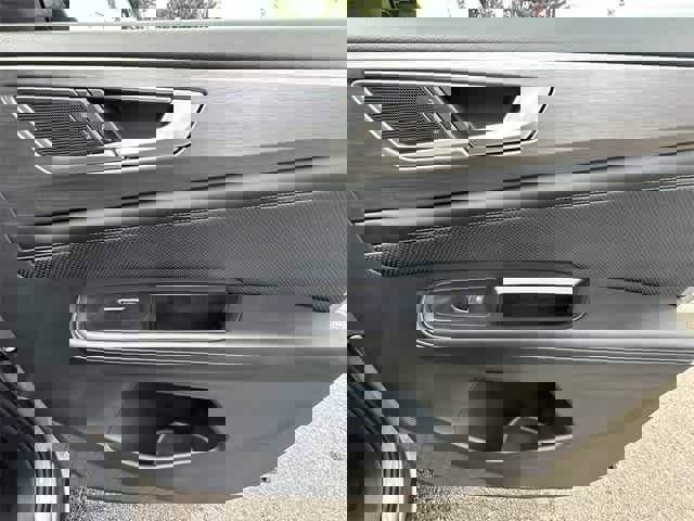 Used 2024 Volkswagen Atlas Cross Sport SE image 22