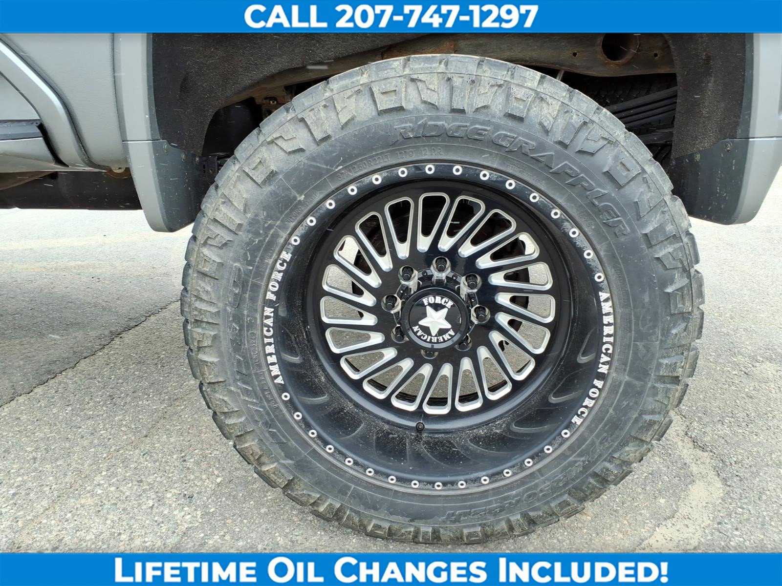 Used 2024 Chevrolet Silverado 2500 High Country w/ Technology Package AWD/4WD image 9
