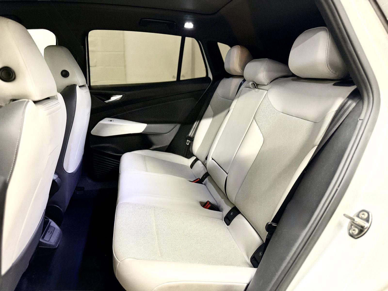 Used 2021 Volkswagen ID.4 1st Edition image 15