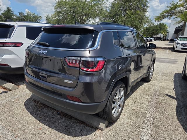 Used 2023 Jeep Compass Latitude AWD/4WD image 7