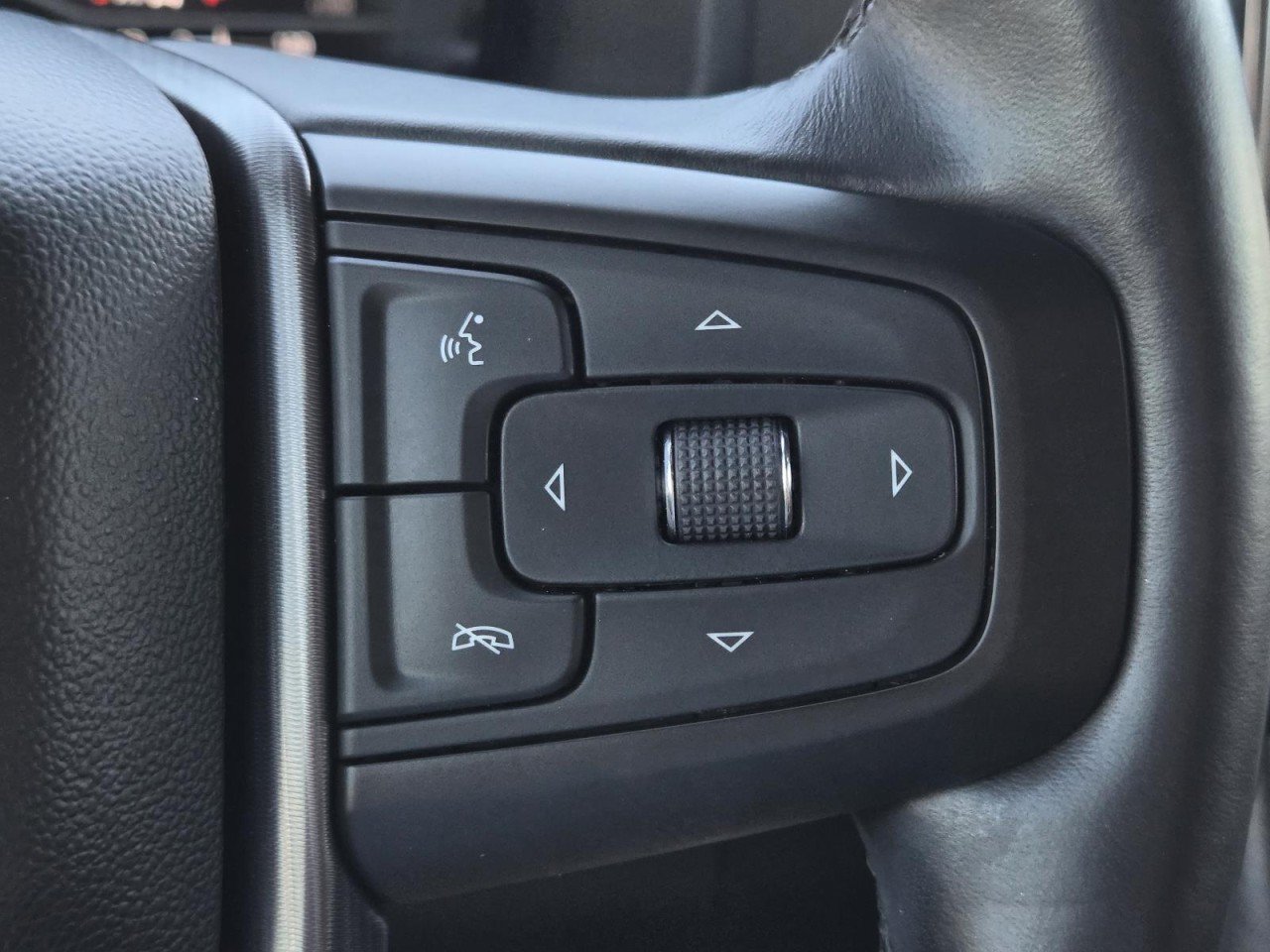 Certified 2023 GMC Yukon Denali Ultimate AWD/4WD image 21