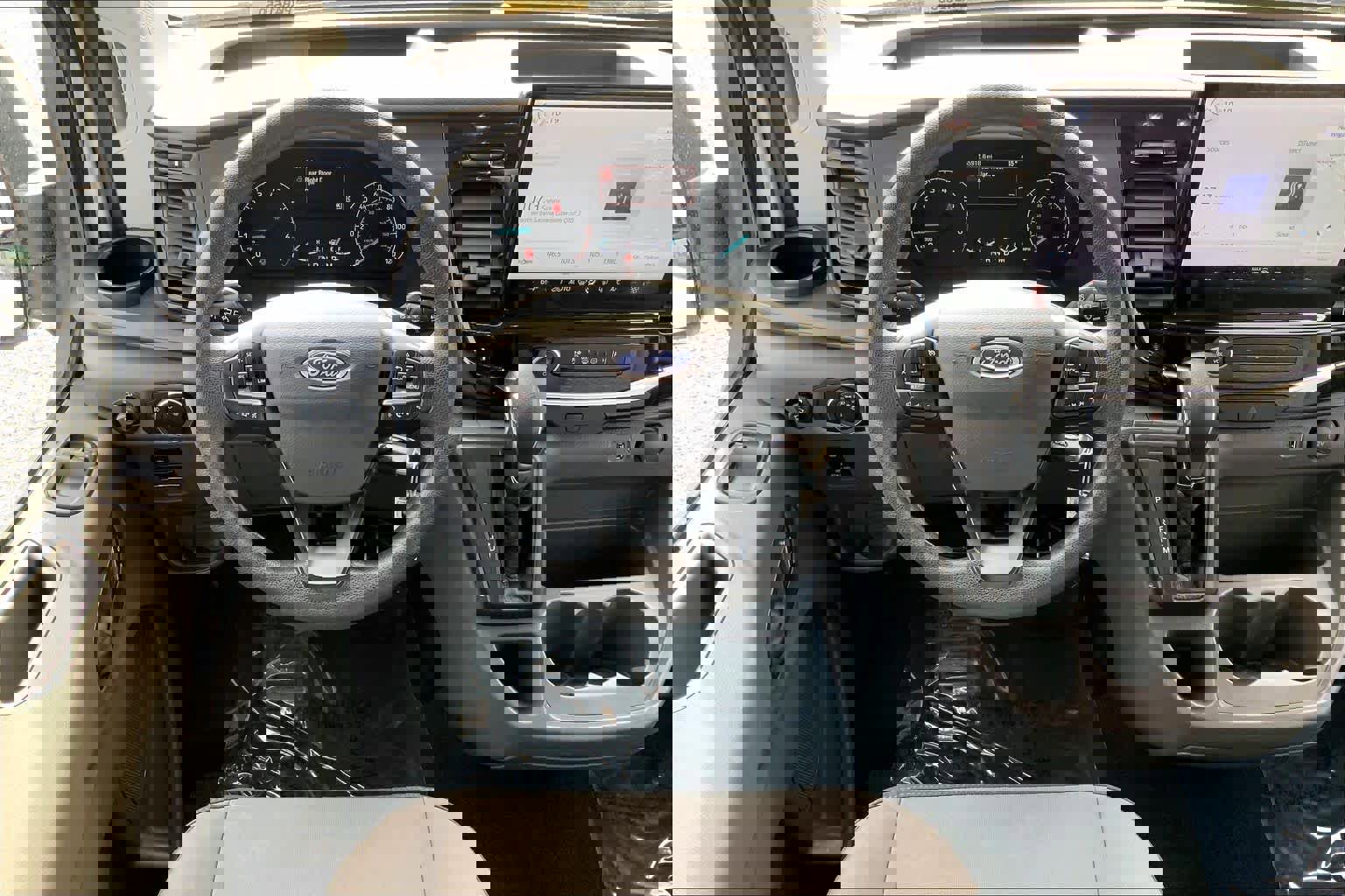 Used 2023 Ford Transit 350 XLT image 12