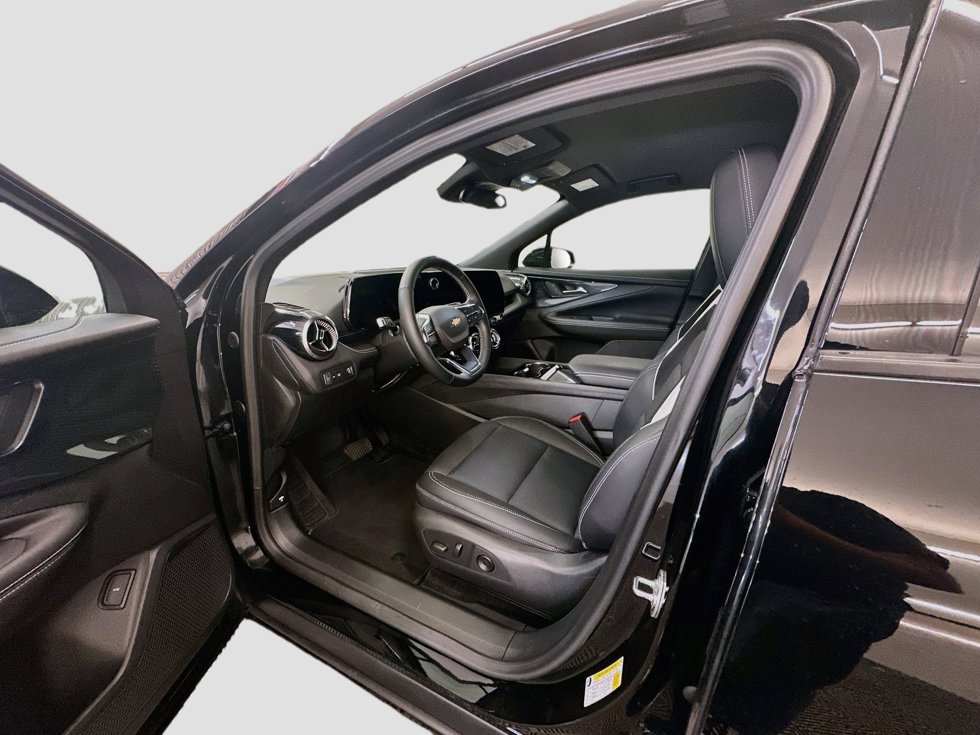 Used 2024 Chevrolet Blazer EV LT AWD/4WD image 13