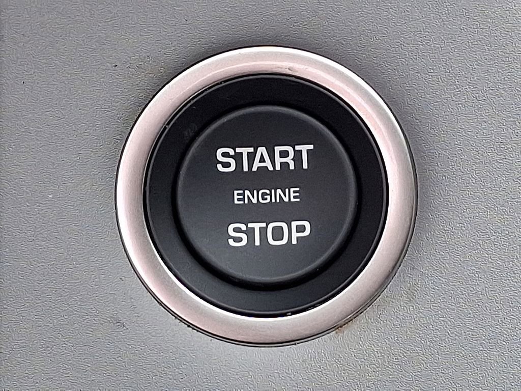 New 2026 Land Rover Range Rover Velar S image 12