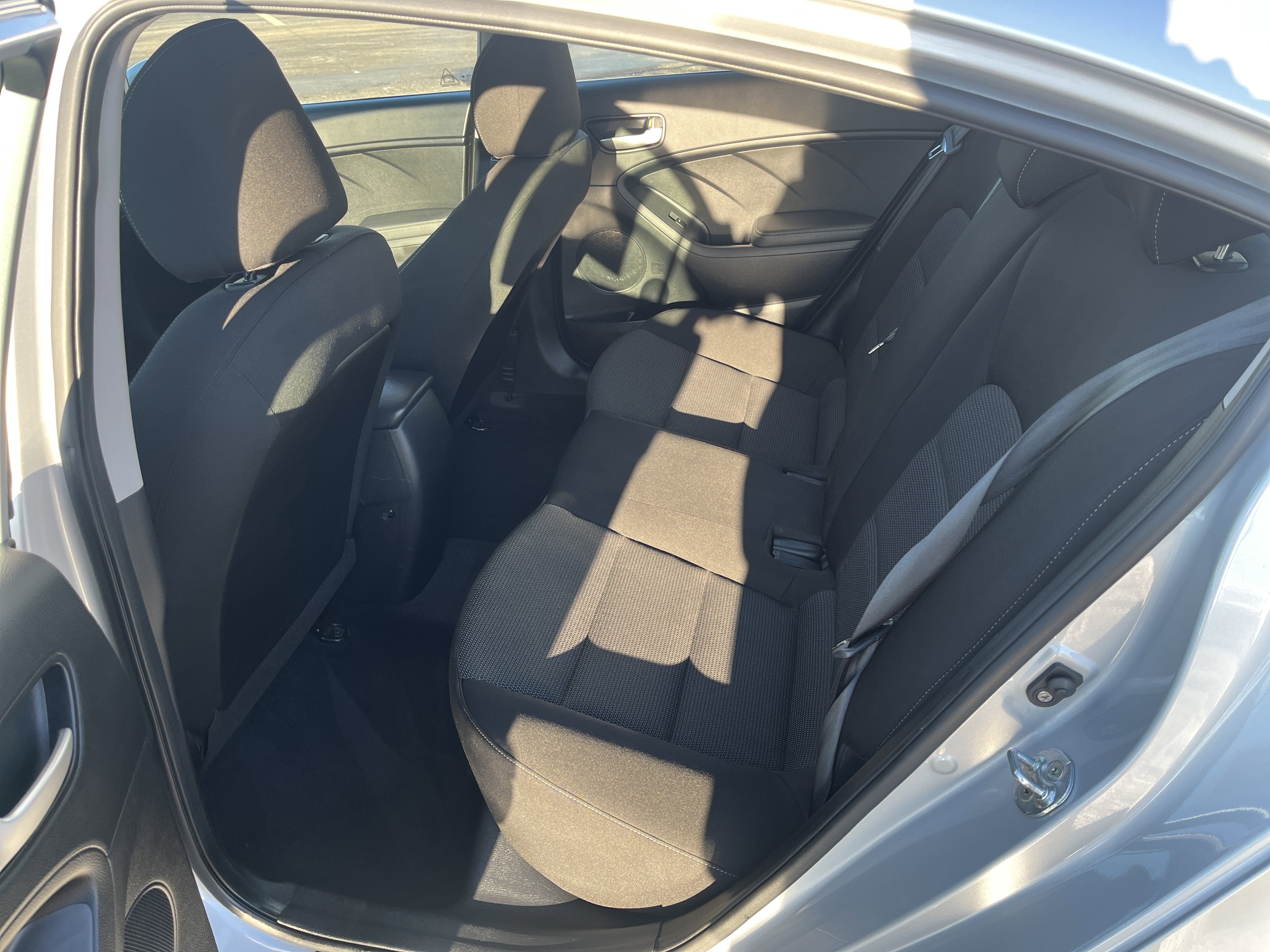 Used 2017 Kia Forte LX image 11