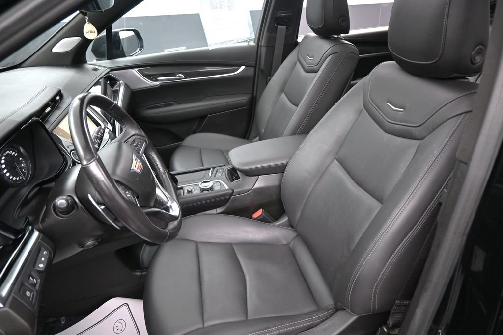 Used 2024 Cadillac XT6 Sport w/ Technology Package AWD/4WD image 27
