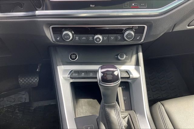 Certified 2023 Audi Q3 2.0T Premium w/ Convenience Package image 32
