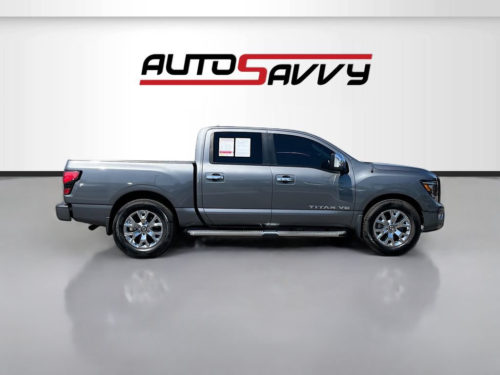 Used 2020 Nissan Titan SL w/ Moonroof Package RWD image 8