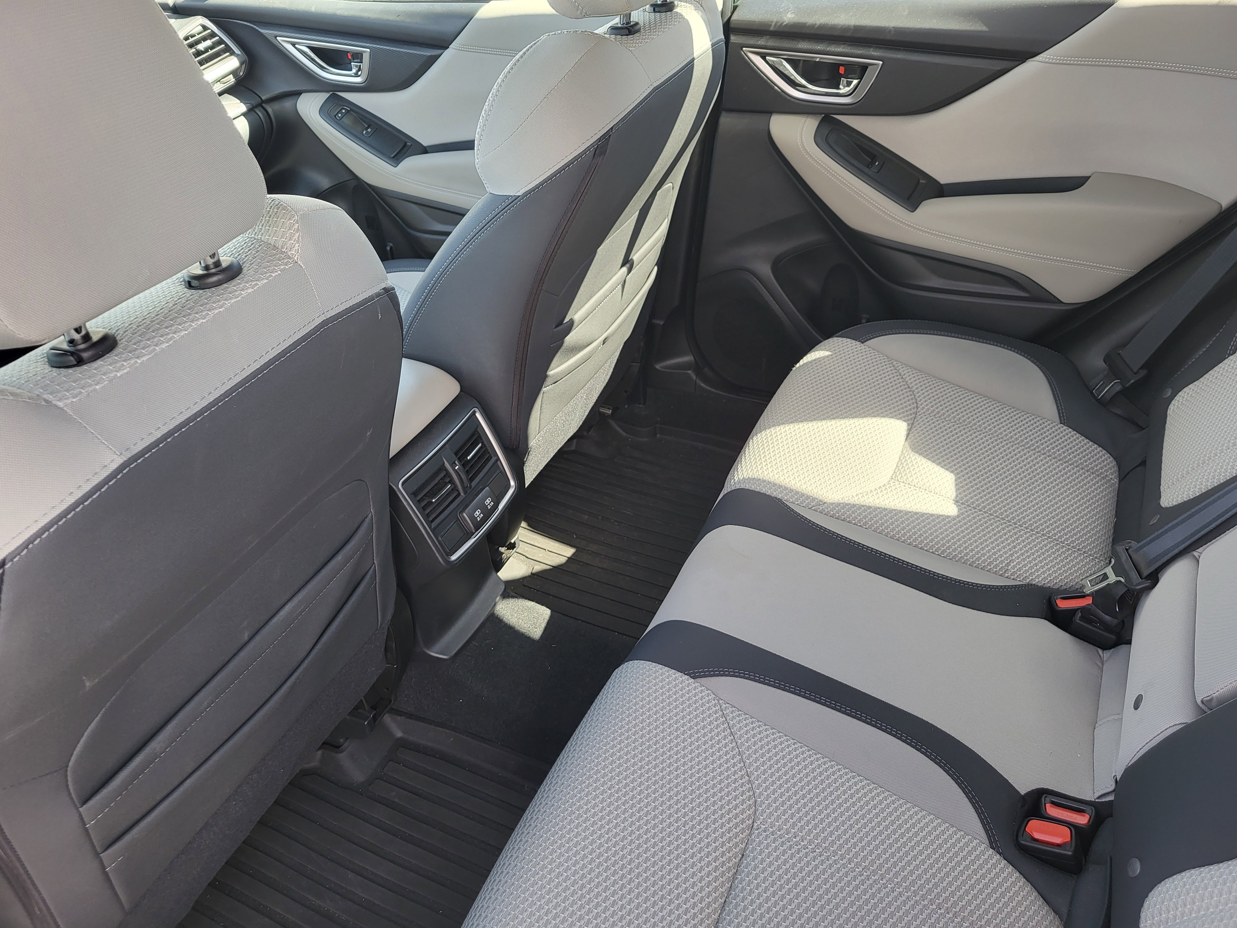 Used 2024 Subaru Forester Premium image 28