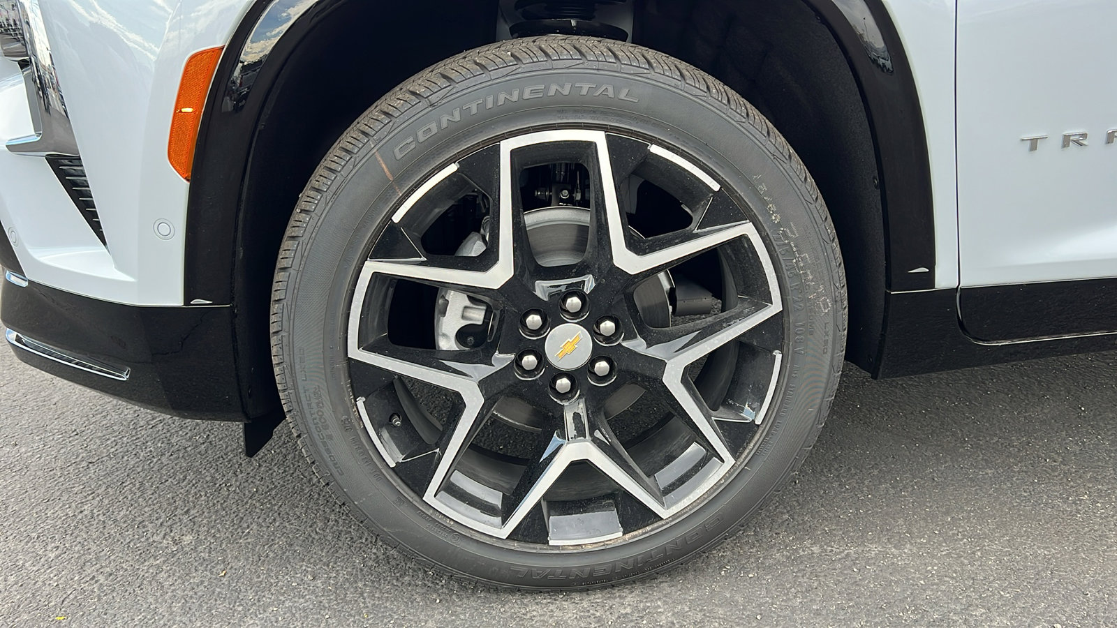 New 2026 Chevrolet Traverse High Country w/ LPO, Floor Liner Package image 10