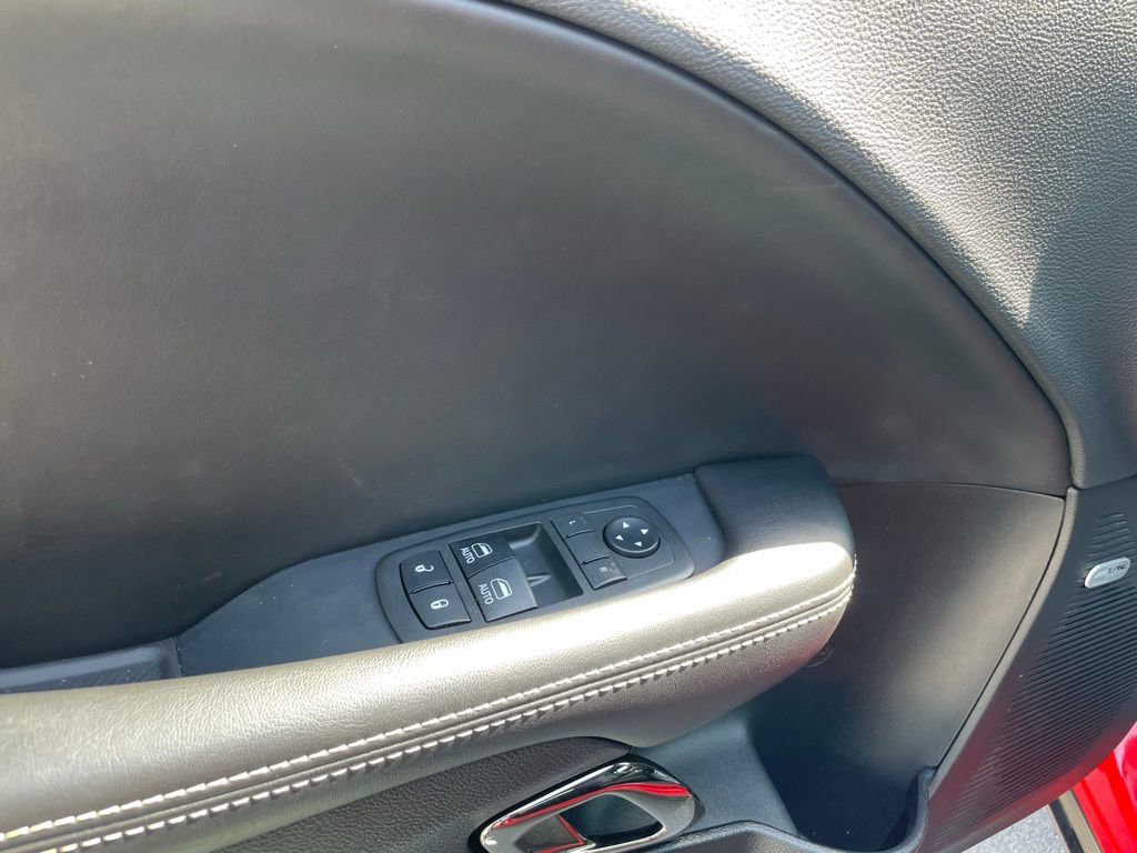 Used 2019 Dodge Challenger SRT Hellcat Redeye image 10