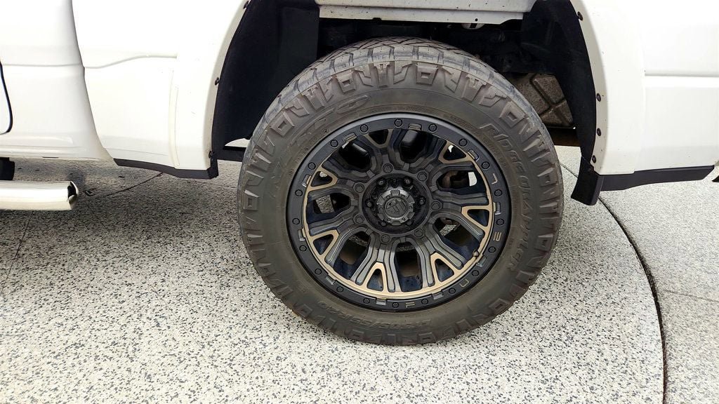 Used 2021 RAM 1500 Laramie w/ Sport Appearance Package AWD/4WD image 9