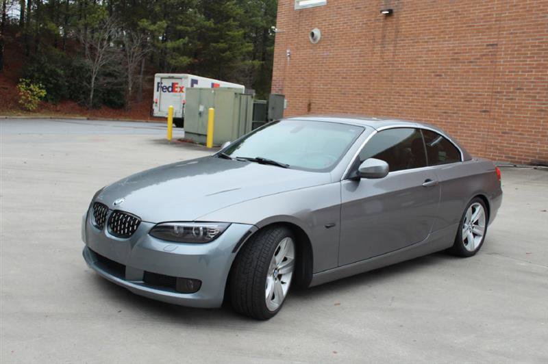 Used 2010 BMW 335i Convertible image 2