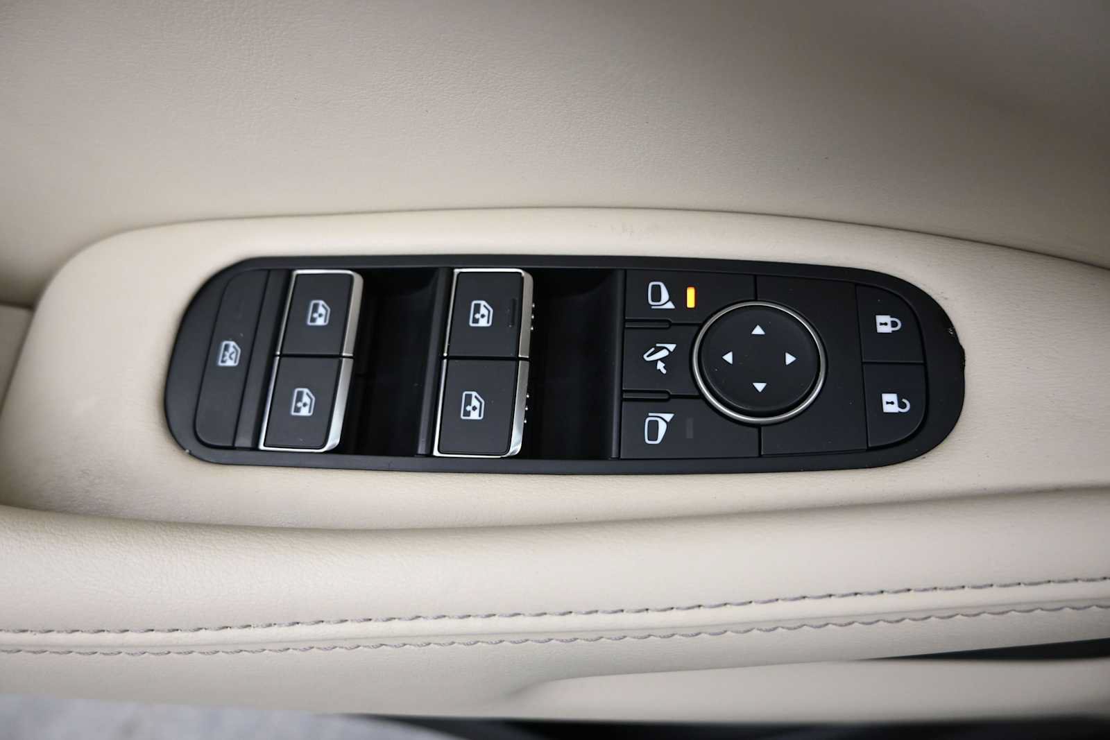 Used 2023 INFINITI QX60 Luxe w/ Cargo Package AWD/4WD image 21