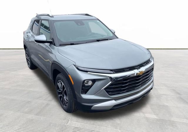 Used 2025 Chevrolet TrailBlazer LT w/ LT Cold Weather Package image 4