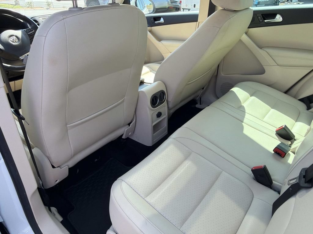 Used 2017 Volkswagen Tiguan Wolfsburg Edition FWD image 15