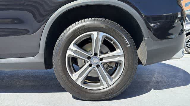 Used 2016 Mercedes-Benz GLC 300 4MATIC image 13