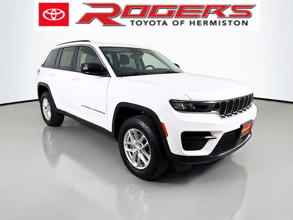 Used 2023 Jeep Grand Cherokee Laredo w/ Luxury Tech Group I