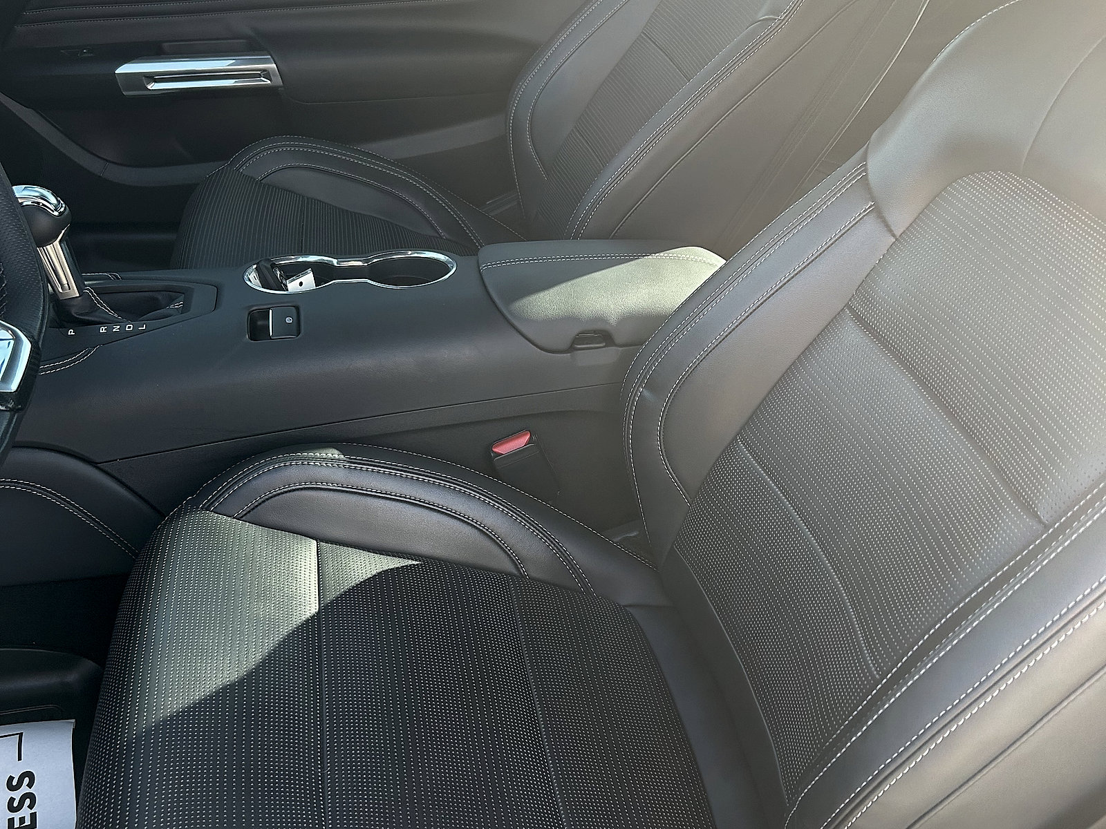 Used 2024 Ford Mustang Premium image 6