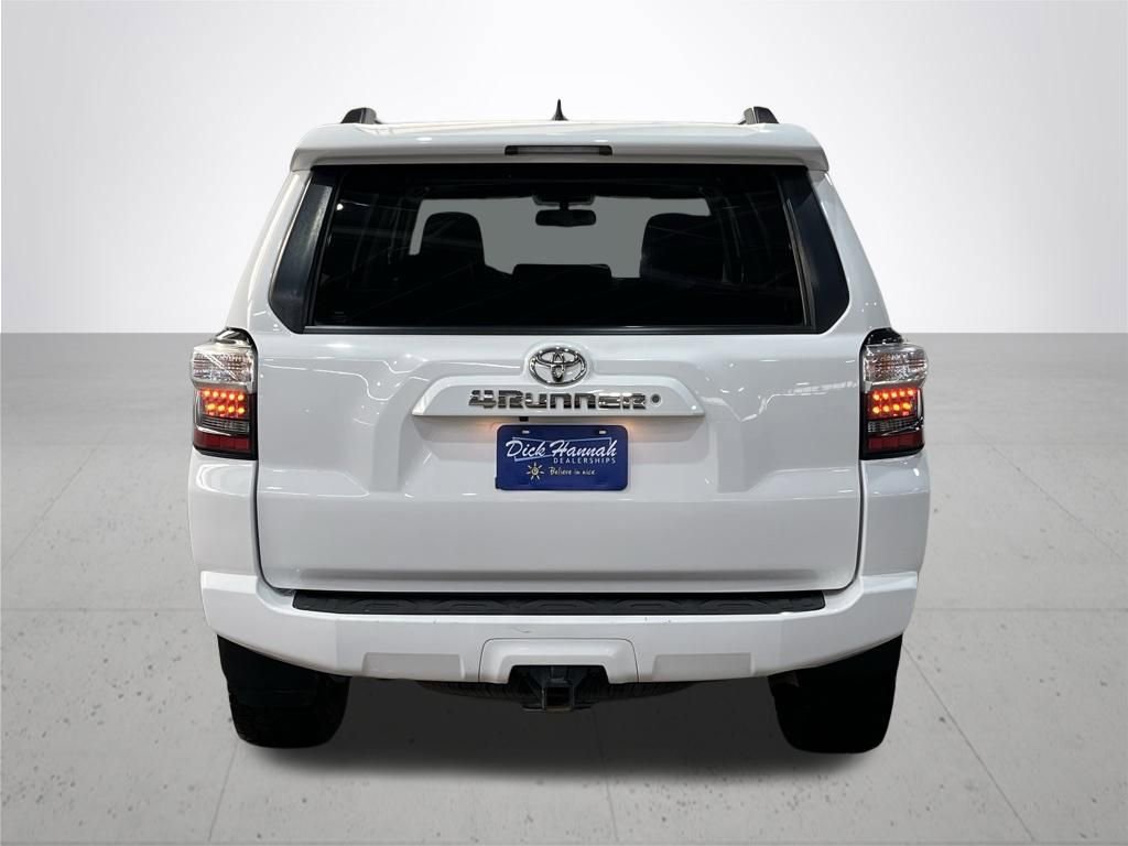 Used 2019 Toyota 4Runner SR5 Premium image 11