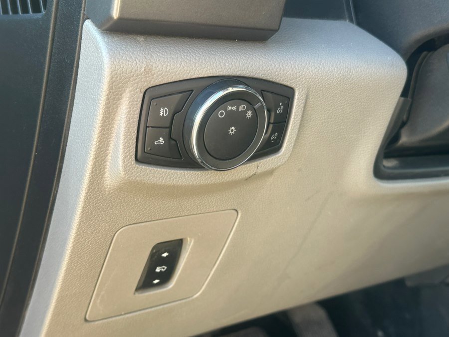 Used 2015 Ford F150 XLT w/ Equipment Group 301A Mid AWD/4WD image 17