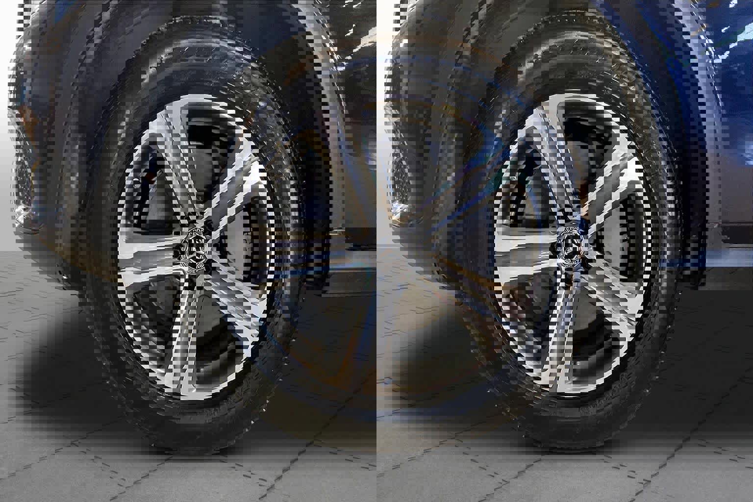 Used 2019 Mercedes-Benz GLC 300 image 10