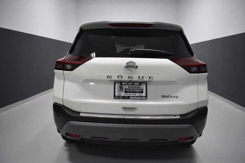 Used 2021 Nissan Rogue SV image 9