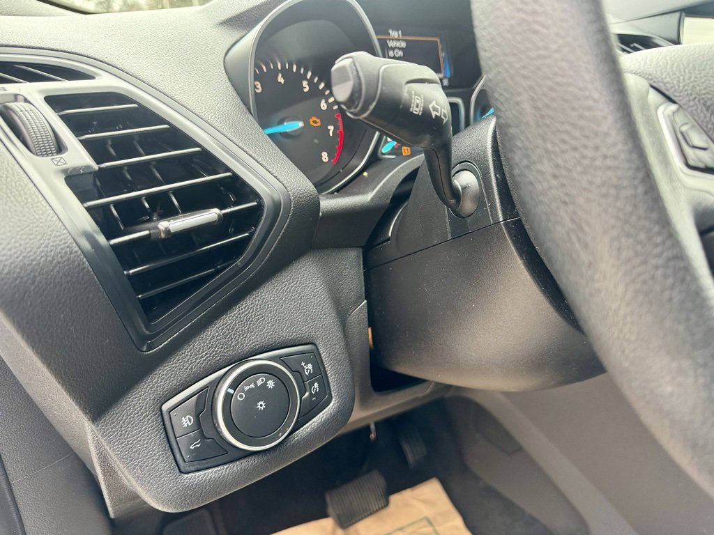 Used 2019 Ford Escape SE image 22