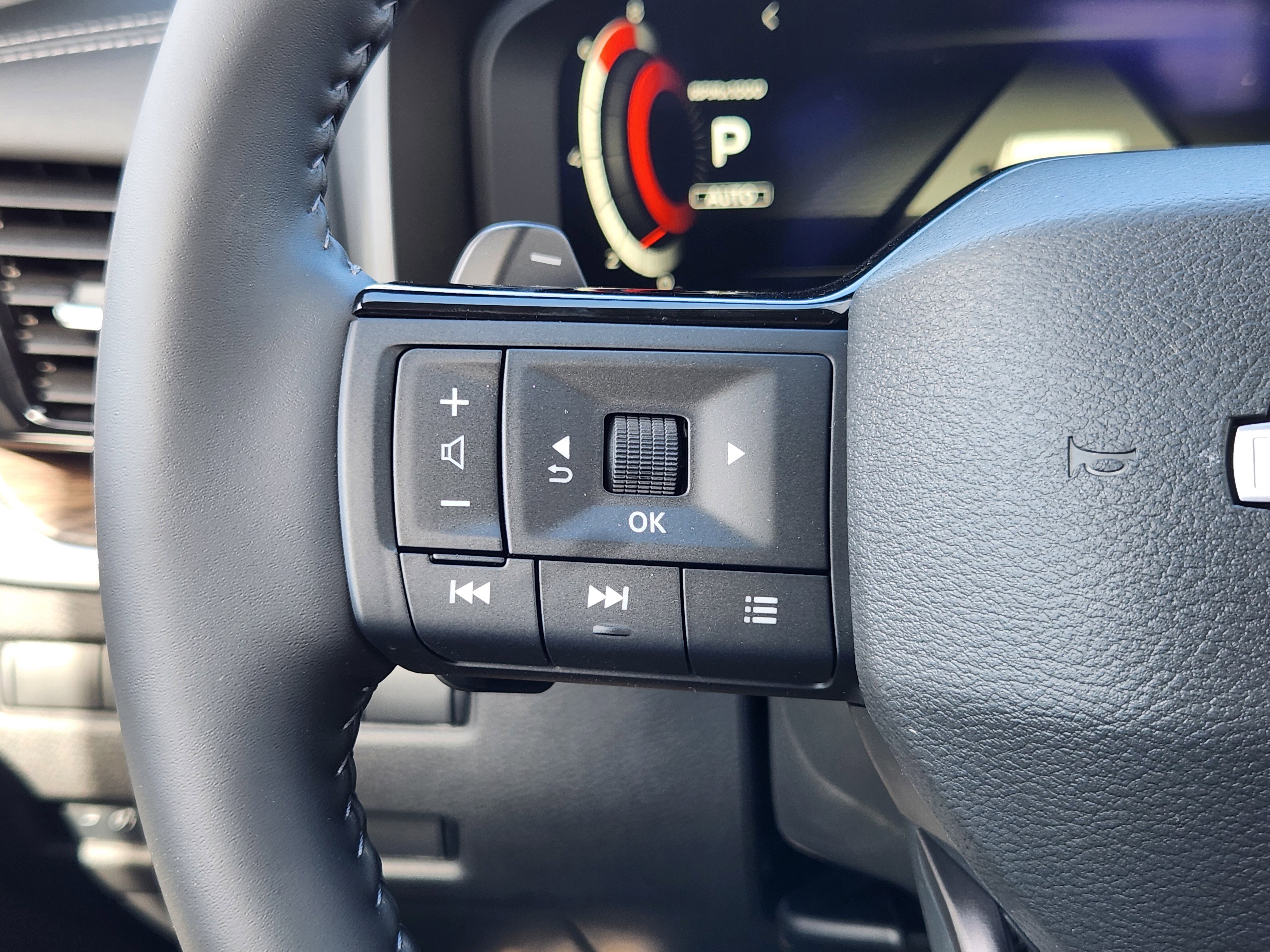 New 2026 Nissan Rogue Platinum image 16