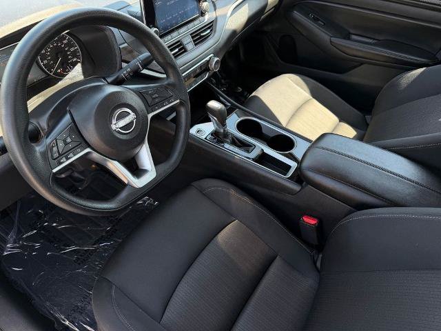 Certified 2024 Nissan Altima 2.5 SV FWD image 16