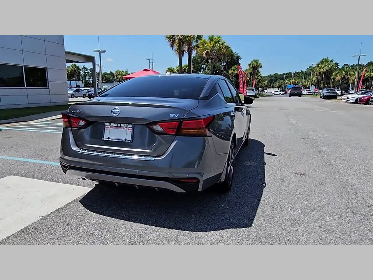 Used 2022 Nissan Altima 2.5 SV image 32