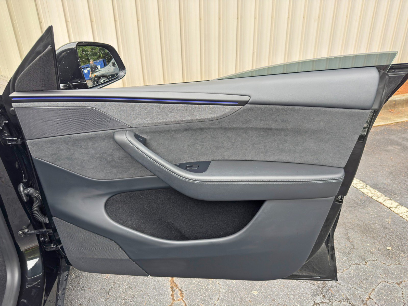 Used 2026 Tesla Model Y 2WD image 46