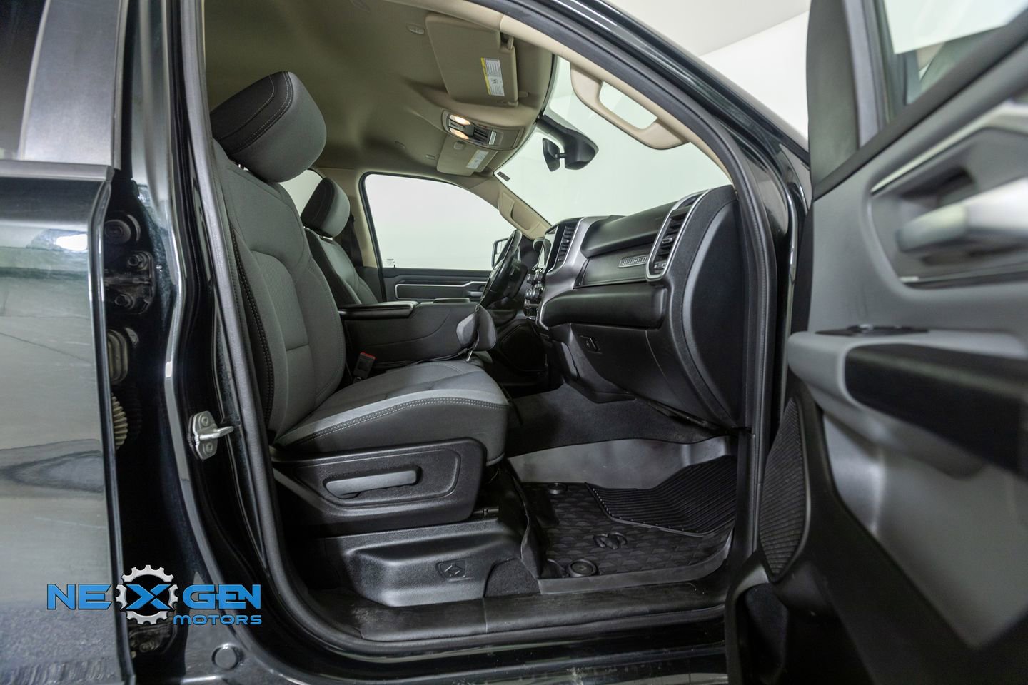 Used 2019 RAM 1500 Big Horn image 39