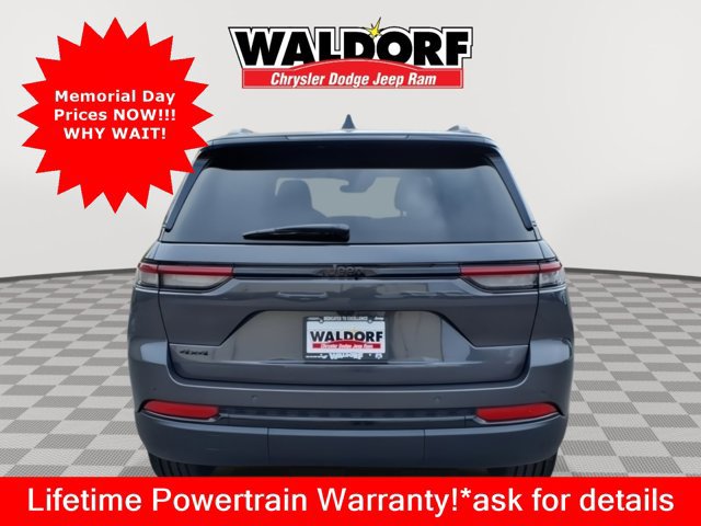 New 2025 Jeep Grand Cherokee L Altitude AWD/4WD image 4