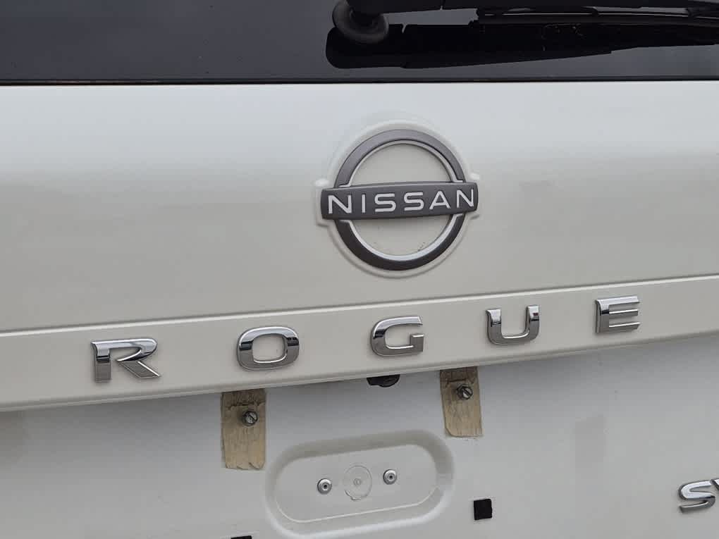 Used 2023 Nissan Rogue SV AWD/4WD image 22