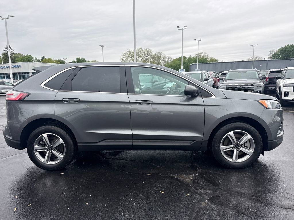 Used 2024 Ford Edge SEL w/ Convenience Package AWD/4WD image 4