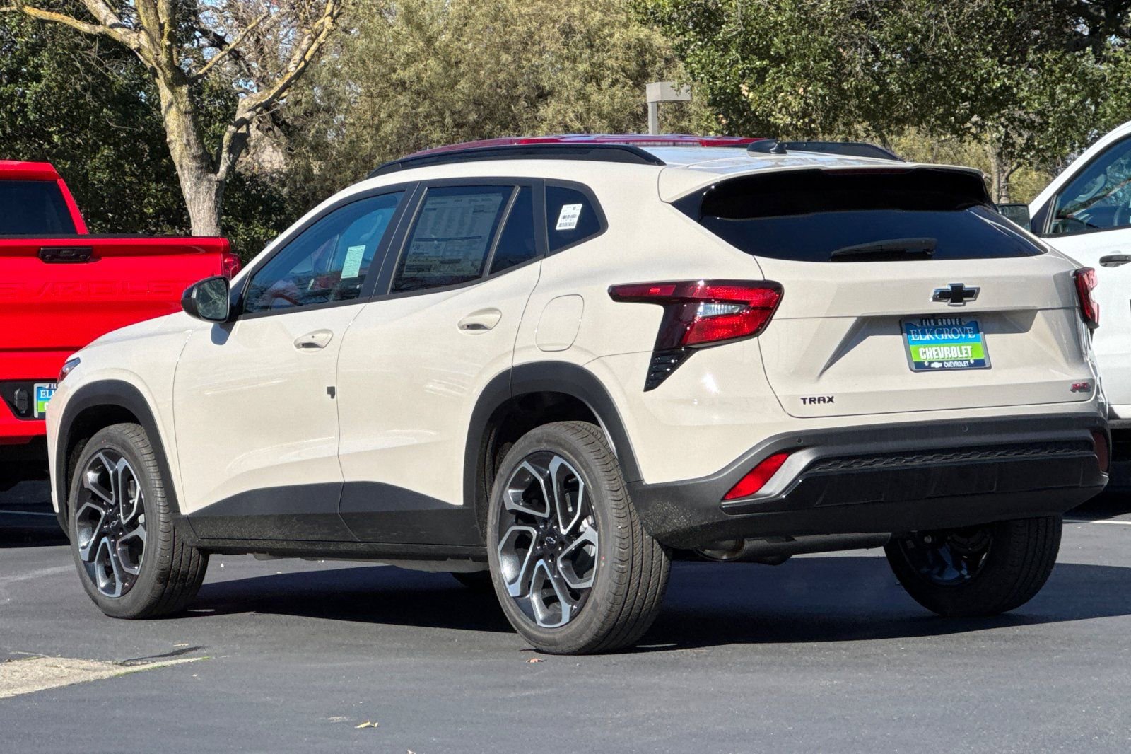 New 2026 Chevrolet Trax RS w/ Sunroof Package image 5