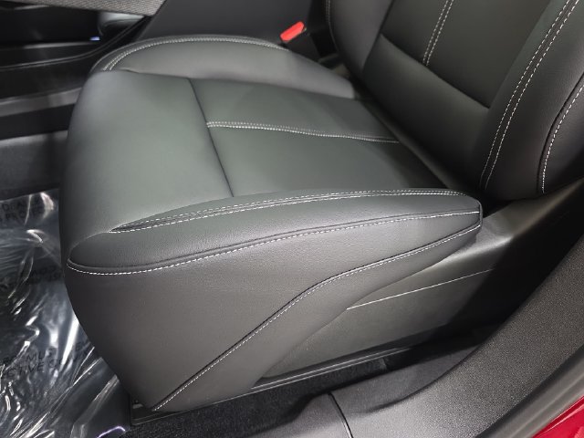 New 2027 Cadillac Optiq Luxury w/ LPO, Floor Liner Package AWD/4WD image 26